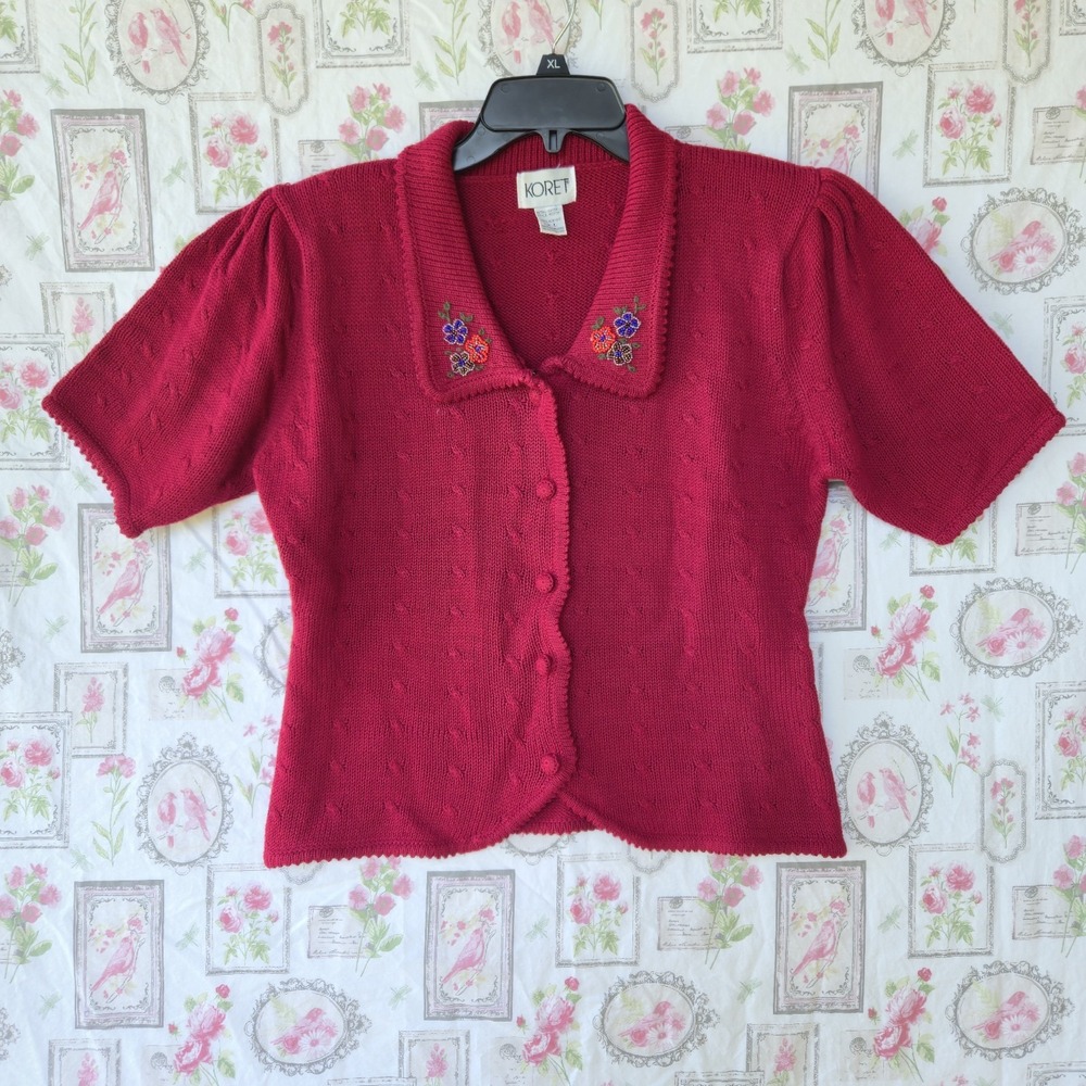 VTG Koret Red Knit Short Sleeve Cardigan Sweater Floral Embroidered Size L Cute